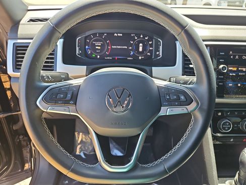 Used 2023 Volkswagen Atlas Cross Sport SE w/ Panoramic Sunroof Package FWD image 14