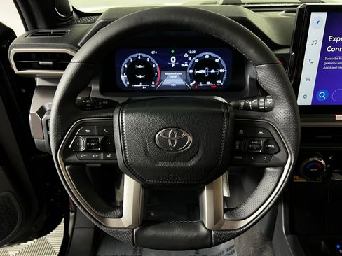 Used 2026 Toyota 4Runner TRD Sport Premium AWD/4WD image 16