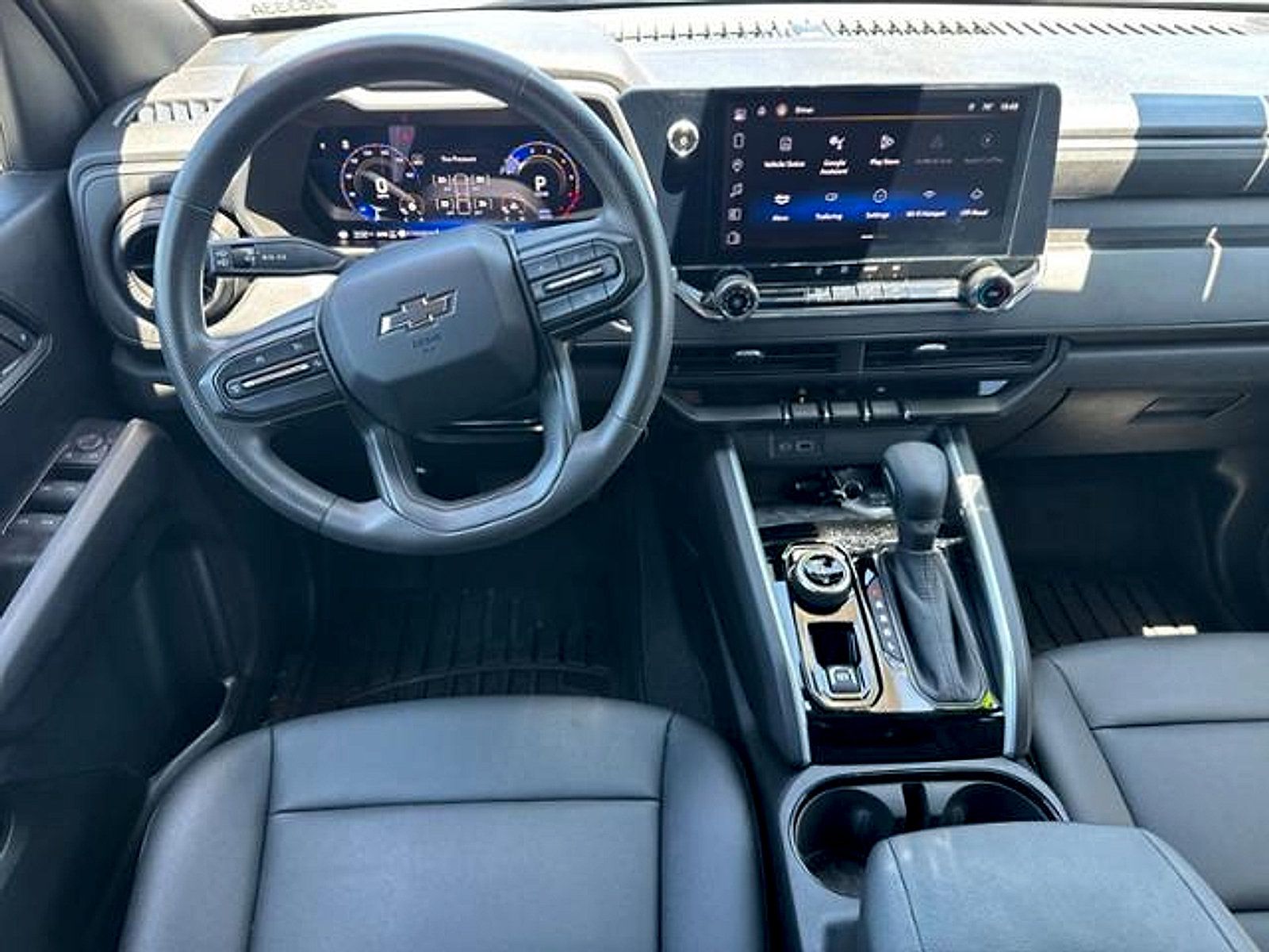 Used 2024 Chevrolet Colorado Trail Boss AWD/4WD image 12