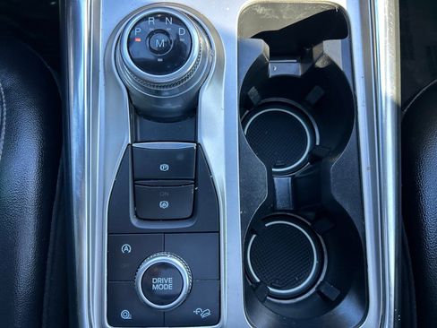 Used 2020 Ford Explorer Limited image 35