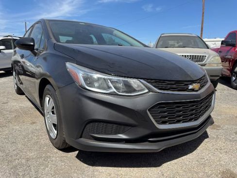 Used 2017 Chevrolet Cruze LS image 3
