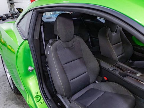 Used 2010 Chevrolet Camaro LT RWD image 32