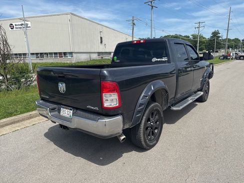 Used 2021 RAM 2500 Big Horn AWD/4WD image 3
