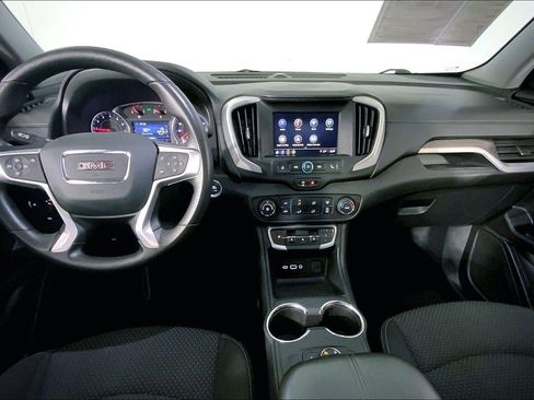 Used 2024 GMC Terrain SLE image 14