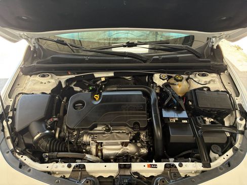 Used 2024 Chevrolet Malibu LT image 33