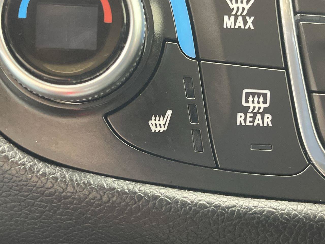 Used 2018 Chevrolet Equinox LT AWD/4WD image 20