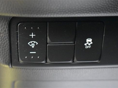 Used 2016 Kia Soul + image 21