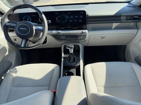 Used 2025 Hyundai Kona SEL AWD/4WD image 13