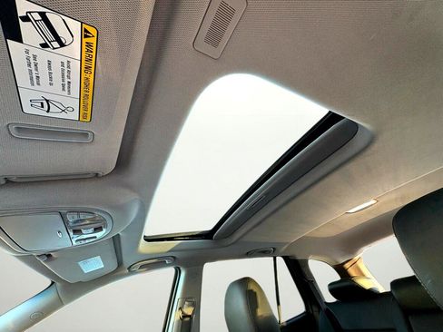 Used 2011 Hyundai Santa Fe Limited image 13