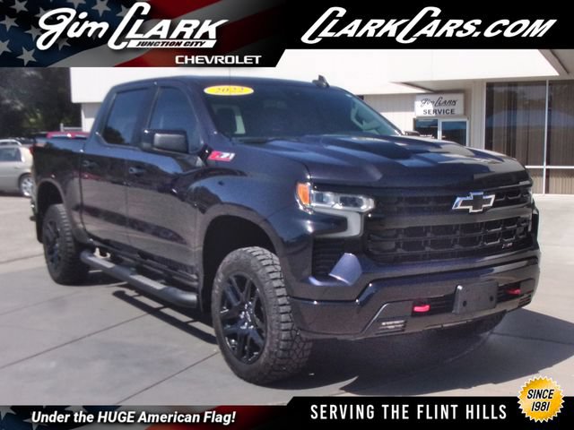 Used 2022 Chevrolet Silverado 1500 LT Trail Boss AWD/4WD image 1