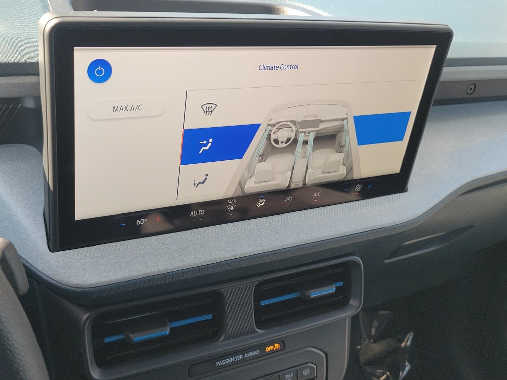Used 2025 Ford Maverick XLT FWD image 15