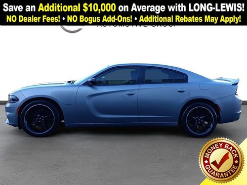 Used 2017 Dodge Charger R/T w/ Blacktop Package image 2