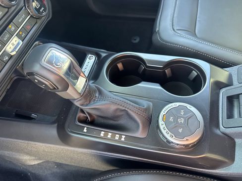 New 2026 Ford Bronco Outer Banks AWD/4WD image 16