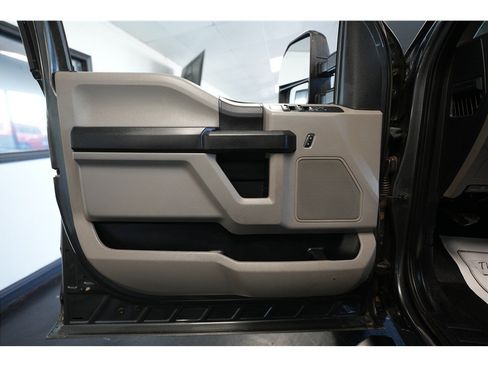 Used 2020 Ford F250 XL w/ STX Appearance Package AWD/4WD image 16