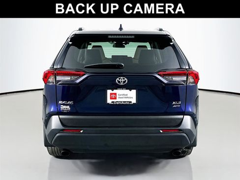 Used 2023 Toyota RAV4 XLE Premium image 6