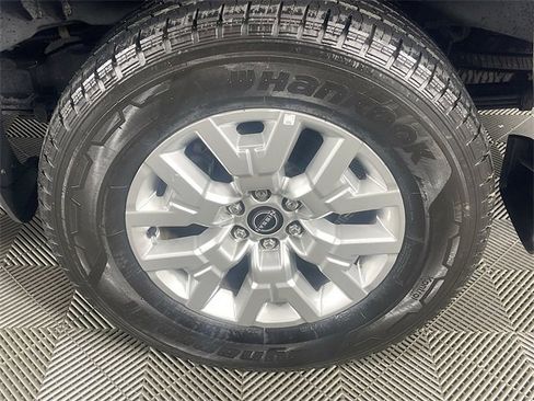 Used 2023 Nissan Frontier SV w/ Tow Package image 30