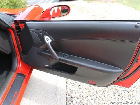 Used 2007 Chevrolet Corvette Convertible w/ Preferred Equipment Group RWD image 36