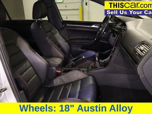 Used 2015 Volkswagen GTI SE image 23