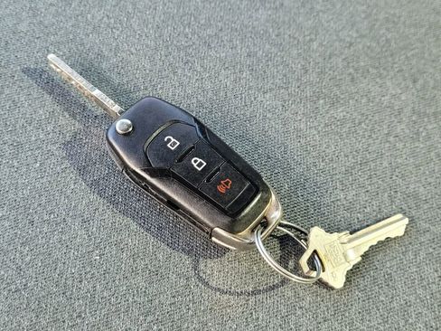 Used 2023 Ford F350 XLT w/ FX4 Off-Road Package image 40