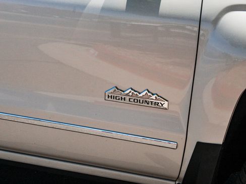 Used 2014 Chevrolet Silverado 1500 High Country w/ High Country Premium Package AWD/4WD image 4