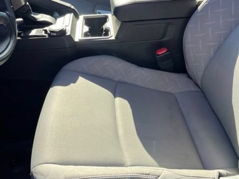 Used 2025 Toyota Tacoma SR5 w/ SR5 Upgrade Package AWD/4WD image 12