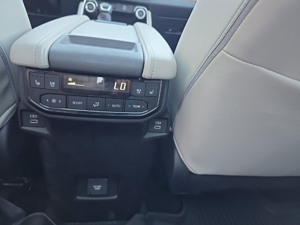 Used 2026 Toyota Grand Highlander AWD image 16