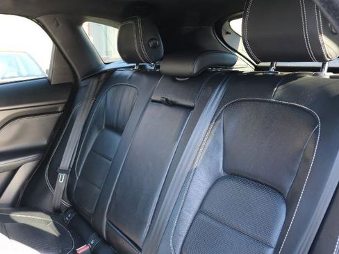 Used 2018 Jaguar F-PACE S image 21