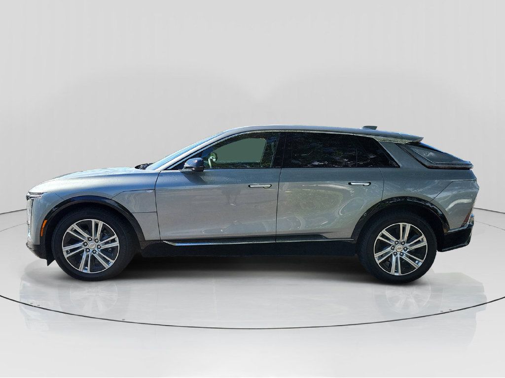 Used 2024 Cadillac Lyriq Tech RWD image 4