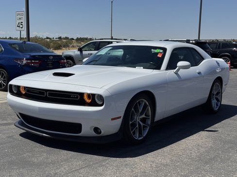 Used 2022 Dodge Challenger GT RWD image 3