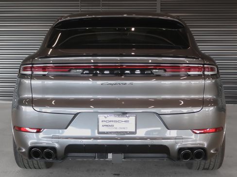 Certified 2026 Porsche Cayenne S AWD/4WD image 9