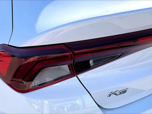 Used 2021 Kia K5 LXS image 10