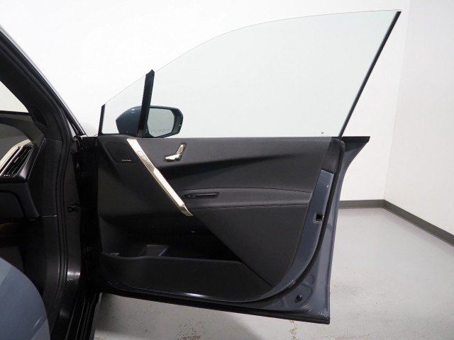Used 2024 BMW iX xDrive50 w/ Sport Package AWD/4WD image 74