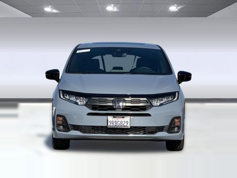 Certified 2025 Honda Odyssey Sport-L image 5