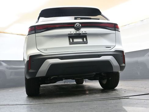 New 2026 Volkswagen Tiguan SE AWD/4WD image 41