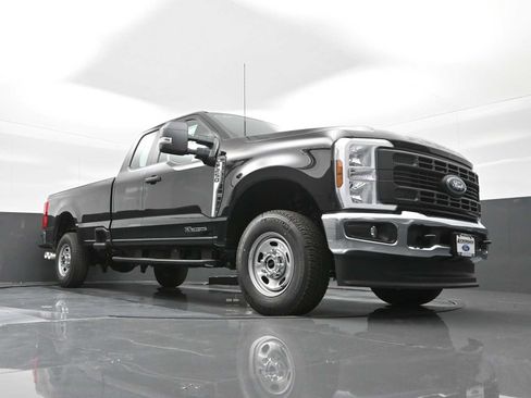 New 2025 Ford F250 XL w/ XL Driver Assist Package image 18