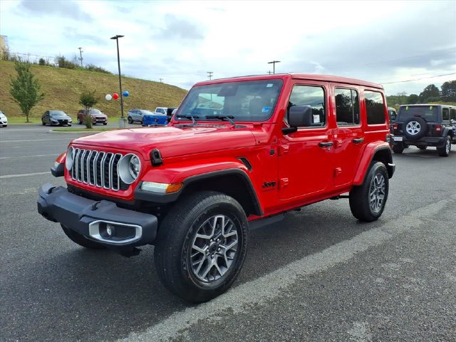 Used 2026 Jeep Wrangler Unlimited Sahara AWD/4WD image 11