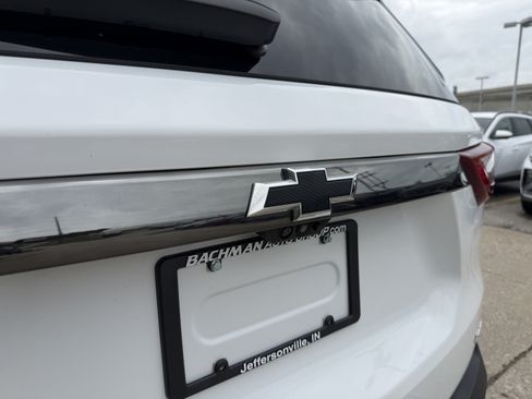 Used 2019 Chevrolet Traverse RS w/ LPO, Floor Liner Package FWD image 8