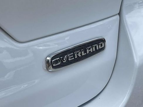 Used 2023 Jeep Grand Cherokee Overland AWD/4WD image 12