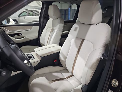 New 2026 MAZDA CX-90 3.3 Turbo w/ Premium Plus Pkg image 16