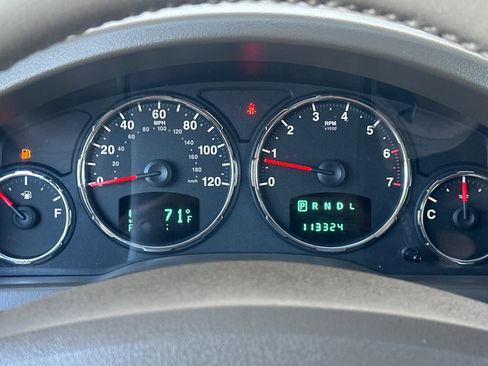 Used 2008 Jeep Liberty Limited w/ Premium Group AWD/4WD image 23