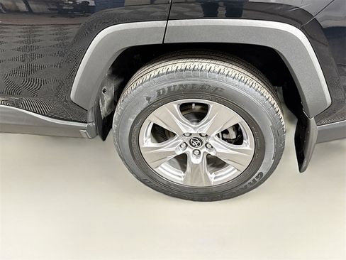Certified 2022 Toyota RAV4 XLE image 24