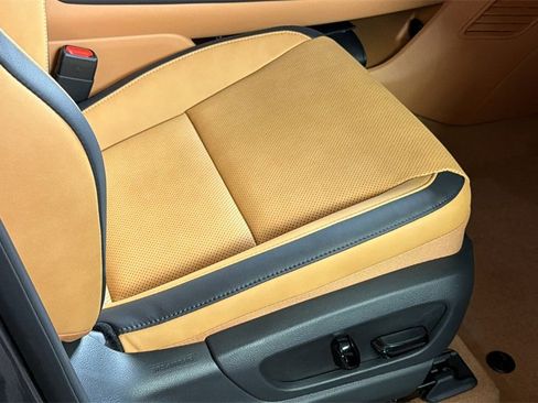 Certified 2025 Lexus RZ 450e image 11