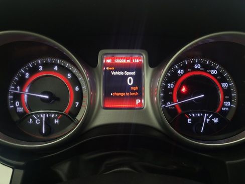 Used 2017 Dodge Journey SXT w/ Safe & Sound Group FWD image 23