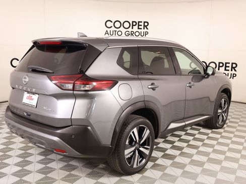 Used 2023 Nissan Rogue SL AWD/4WD image 21