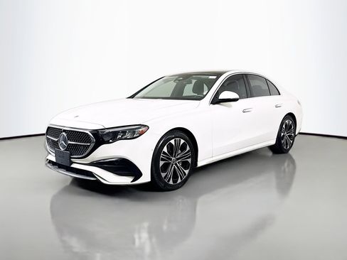 Used 2025 Mercedes-Benz E 350 Sedan image 4