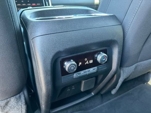 Used 2025 GMC Acadia Elevation FWD image 26