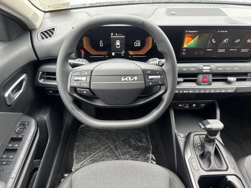 New 2026 Kia K4 FWD image 14