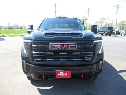 Used 2024 GMC Sierra 2500 AT4 w/ AT4 Premium Plus Package image 13