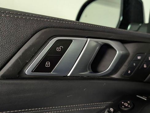 Used 2022 BMW X5 sDrive40i w/ M Sport Package image 27