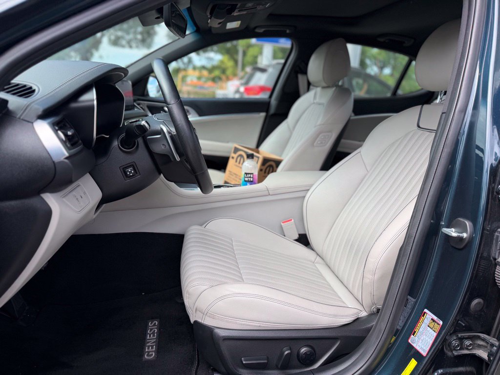 Used 2022 Genesis G70 2.0T w/ Prestige Package RWD image 5
